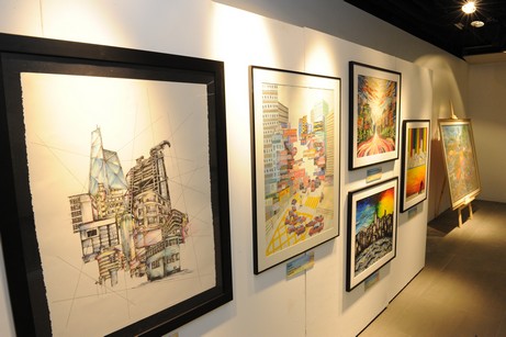 出自本地年青藝術家手筆的作品細意描繪五光十色的香港城市景致。